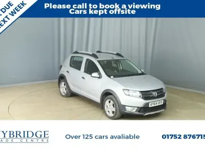 Gebraucht Dacia Sandero Lauréate 90 PS (66 kW) 2014 Silber Kleinwagen