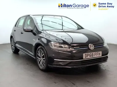 Used VW Golf VII SE 130 HP (95 kW) 2018 Black Hatchback