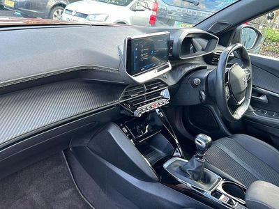 Used Peugeot 2008 GT 129 HP (94 kW) 2022 Orange SUV