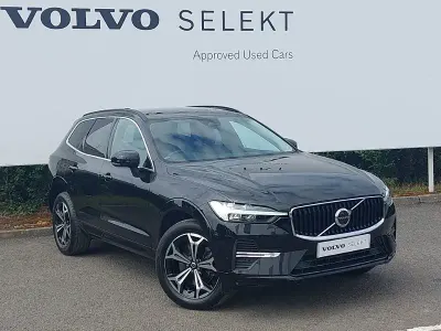Używany Volvo XC60 Momentum 250 KM (183 kW) 2022 Czarny SUV