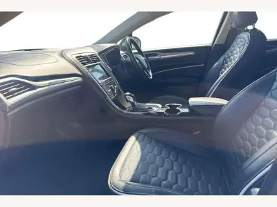 Used Ford Mondeo Vignale 240 HP (176 kW) 2017 Grey Estate