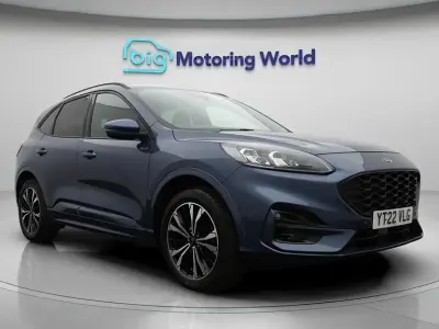 Second-hand Ford Kuga ST-Line X 225 CP (165 kW) 2022 Albastru SUV