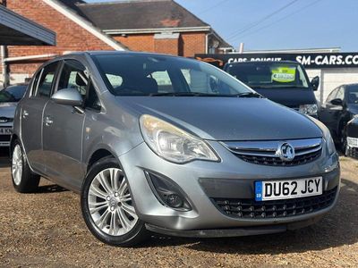 Second-hand Vauxhall Corsa 2012 Argintiu Hatchback