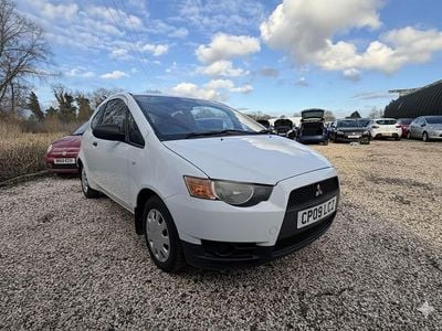 Used Mitsubishi Colt 2009 White Hatchback