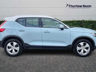 Usado Volvo XC40 Momentum 150 HP (110 kW) 2018 Azul SUV