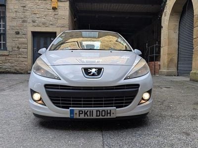 Used Peugeot 207 Envy 95 HP (69 kW) 2011 White Hatchback