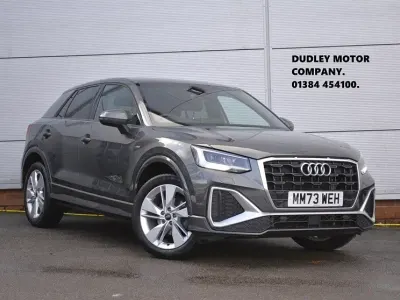 Usado Audi Q2 S-Line 150 HP (110 kW) 2023 Cinzento SUV