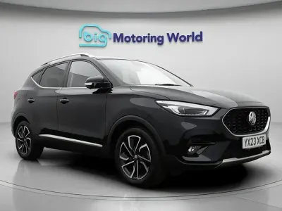 Second-hand MG ZS 2023 Negru SUV