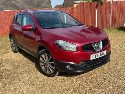 Used Nissan Qashqai Tekna 110 HP (80 kW) 2011 Red SUV