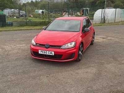 Używany VW Golf VII GTI 2015 Czerwony Hatchback