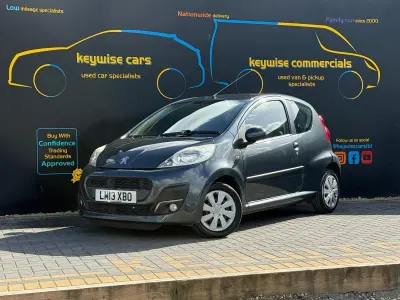Second-hand Peugeot 107 Active 68 CP (50 kW) 2013 Gri Hatchback