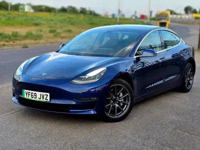Used Tesla Model 3 11 kW (15 HP) 2019 Sedan