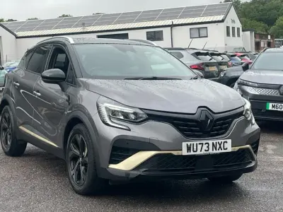 Used Renault Captur Engineered 142 HP (104 kW) 2023 Grey  SUV