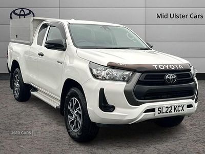 White Used 2022 Toyota HiLux Active Pickup | £21,995 (Expensive)