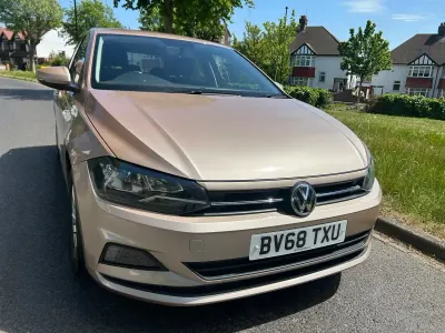 Used VW Polo SE 95 HP (69 kW) 2018 Beige Hatchback