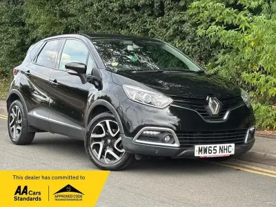 Used Renault Captur Dynamique 90 HP (66 kW) 2015 Black SUV
