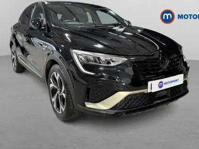 Begagnad Renault Arkana Engineered 143 HK (105 kW) 2023 Svart SUV