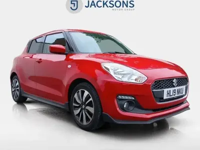 Używany Suzuki Swift 90 KM (66 kW) 2019 Czerwony Hatchback