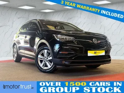 Usado Vauxhall Grandland X S 130 HP (95 kW) 2019 Preto SUV