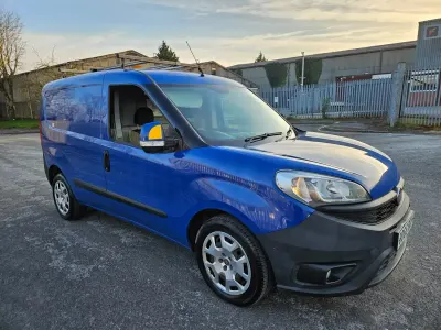Używany Fiat Doblò 90 KM (66 kW) 2016 Niebieski Minivan
