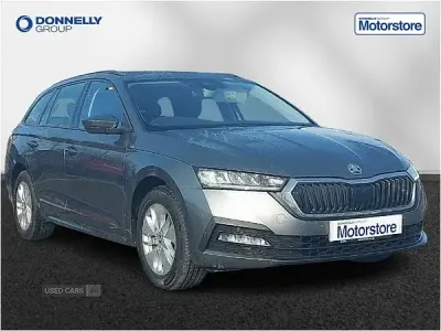 Gebraucht Skoda Octavia SE Technology 150 PS (110 kW) 2023 Grau Kombi