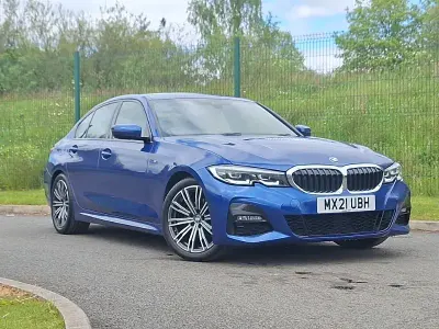 Usado BMW 320 M Sport 184 CV (135 kW) 2021 Azul Berlina