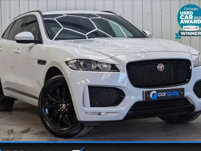 Usado Jaguar F-Pace Chequered Flag 180 HP (132 kW) 2020 Branco SUV