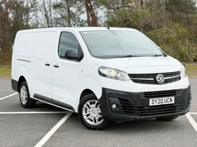 Used Vauxhall Vivaro S 100 HP (73 kW) 2020 White MPV