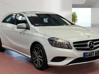Used Mercedes A180 109 HP (80 kW) 2014 White Hatchback