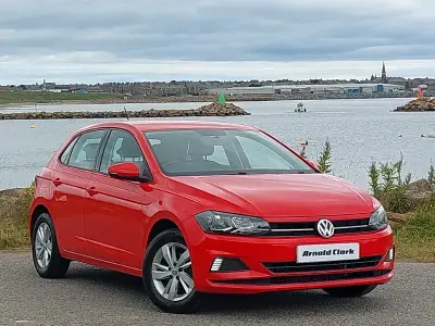 Used VW Polo SE 95 HP (69 kW) 2019 Red Hatchback