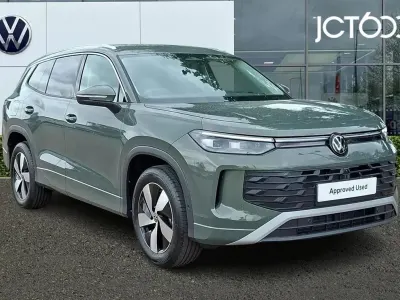 New VW Tayron Match 147 HP (108 kW) 2026 Green SUV