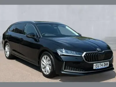 Used Skoda Superb SE Technology 200 HP (147 kW) 2024 Black Estate
