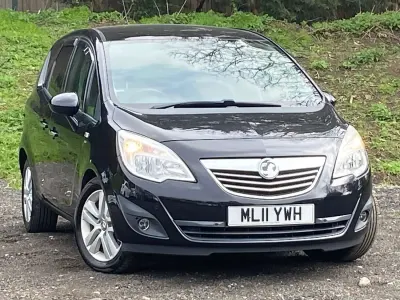 Second-hand Vauxhall Meriva 130 CP (95 kW) 2011 Negru Monovolum