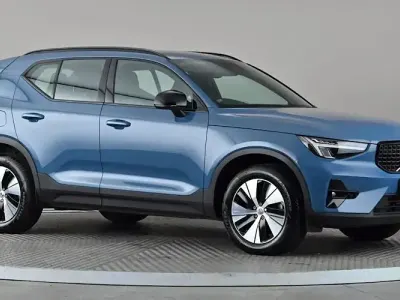 Used Volvo XC40 Plus 211 HP (155 kW) 2023 Blue SUV