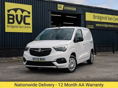 Used Vauxhall Combo 100 HP (73 kW) 2023 White MPV