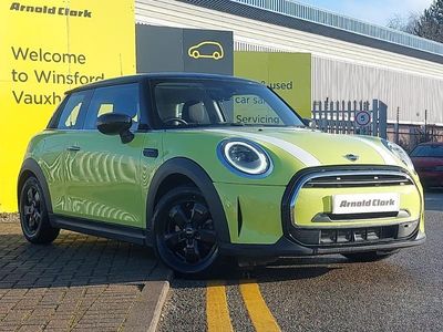 Used Mini Cooper Classic 136 HP (100 kW) 2022 Yellow Hatchback
