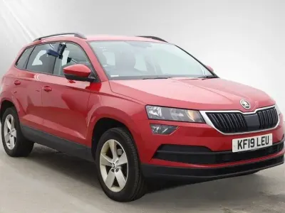 Usado Skoda Karoq SE 150 HP (110 kW) 2019 Vermelho SUV