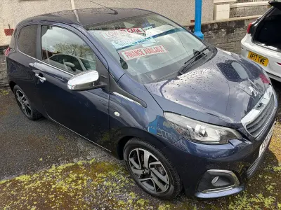Used Peugeot 108 Collection 82 HP (60 kW) 2017 Blue Hatchback