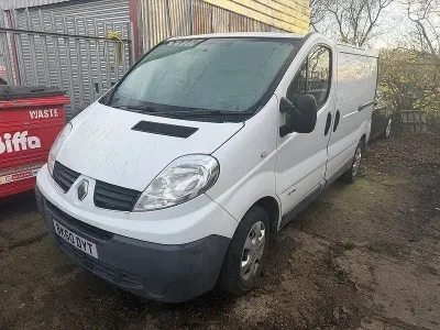 Używany Renault Trafic 115 KM (84 kW) 2010 Biały Minivan