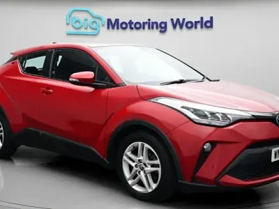 Used Toyota C-HR 122 HP (89 kW) 2022 Red SUV