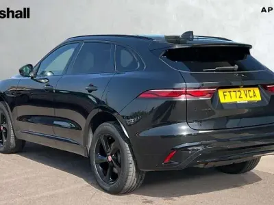 Second-hand Jaguar F-Pace R-Dynamic 204 CP (150 kW) 2022 Negru SUV