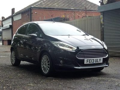 Used Ford Fiesta Titanium 100 HP (73 kW) 2013 Black Hatchback