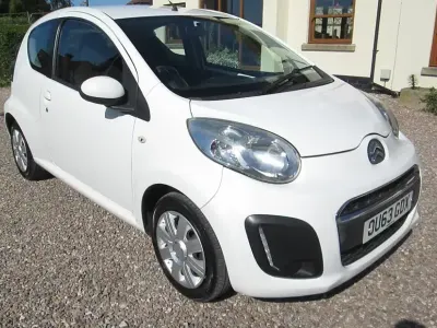 Używany Citroën C1 VTR Sport 68 KM (50 kW) 2013 Biały Hatchback