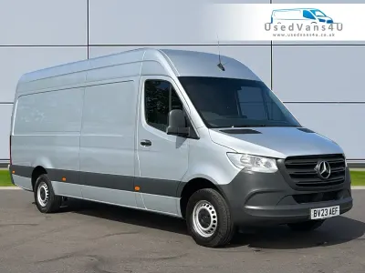 Used Mercedes Sprinter Progressive 150 HP (110 kW) 2023 Silver Van