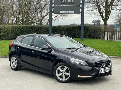 Begagnad Volvo V40 SE 115 HK (84 kW) 2015 Svart Halvkombi