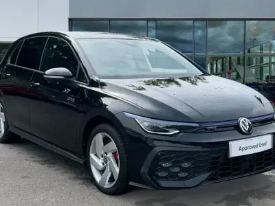 Używany VW Golf VIII GTE 272 KM (200 kW) 2025 Czarny