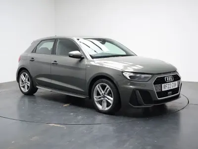 Usado Audi A1 Sportback S-Line 95 HP (69 kW) 2022 Cinzento Citadino