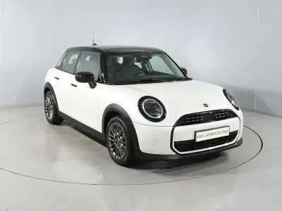 Used Mini Cooper S Hatch 201 HP (147 kW) 2025 White Hatchback