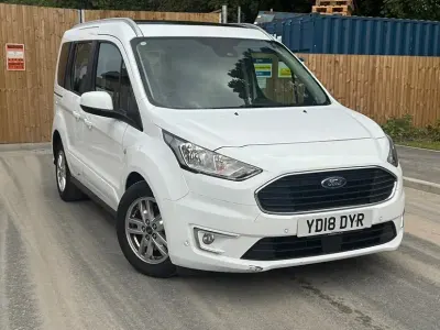 Used Ford Tourneo Connect Titanium 100 HP (73 kW) 2018 White MPV