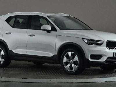 White Used 2020 Volvo XC40 Momentum SUV | £16,998 (Fair price)